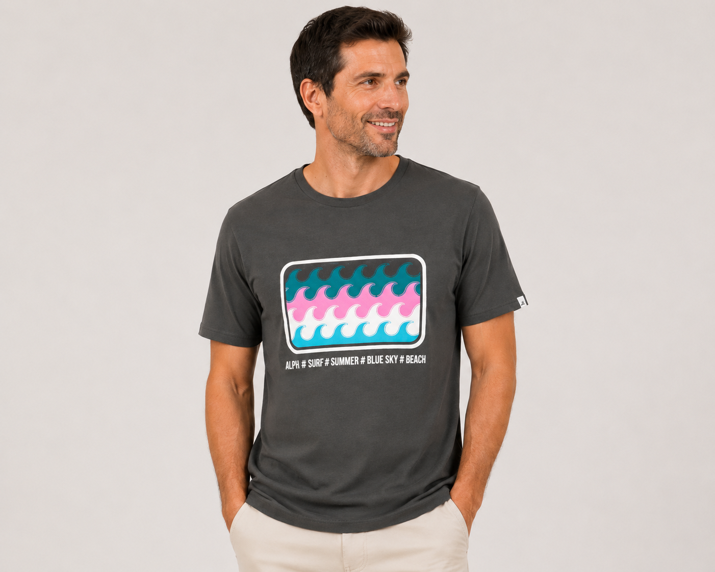 Camiseta de Hombre Blanca de Manga Corta con Estampado Surf Retro | Algodón y Poliéster